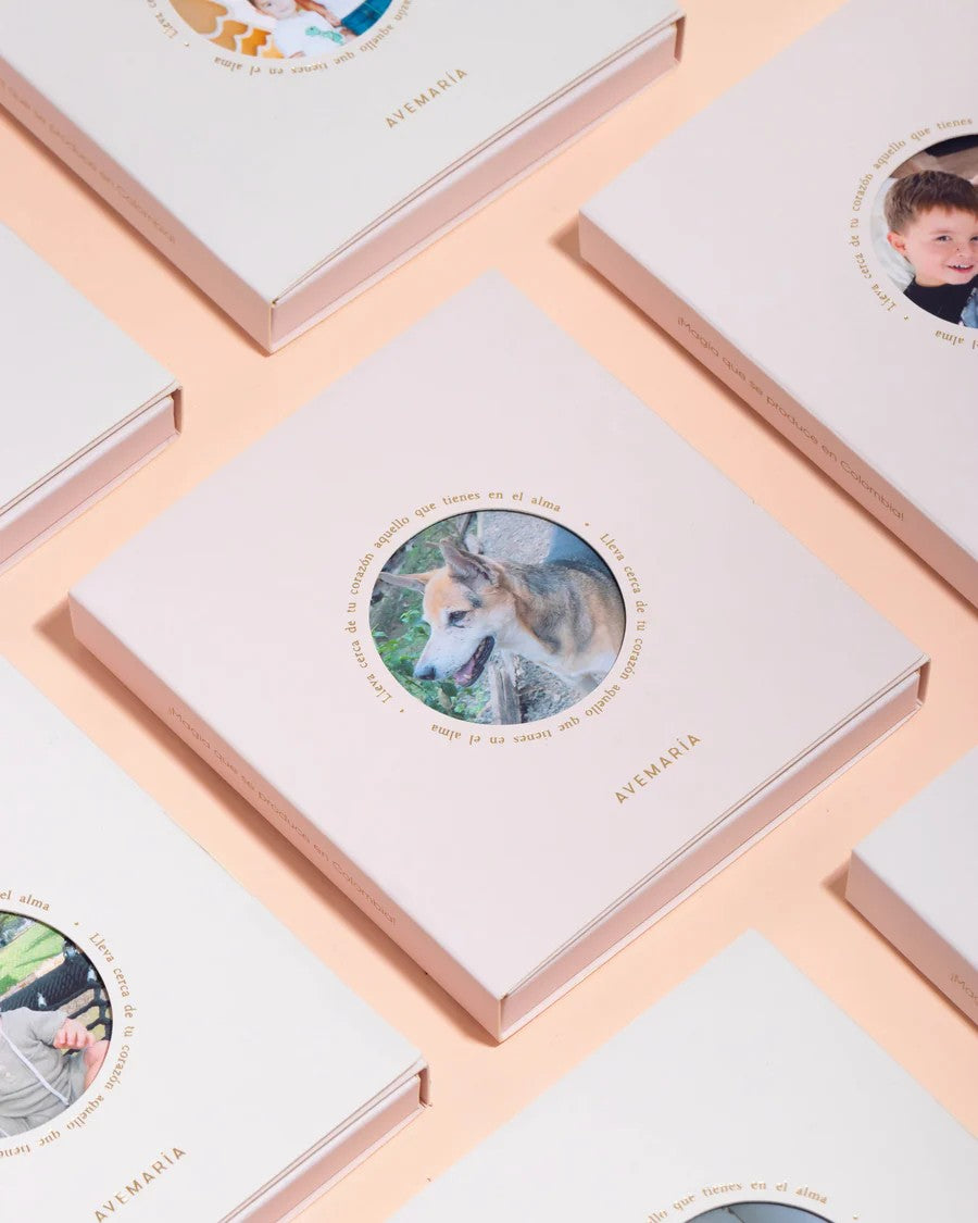 RELICARIO CON FOTO + EMPAQUE ESPECIAL