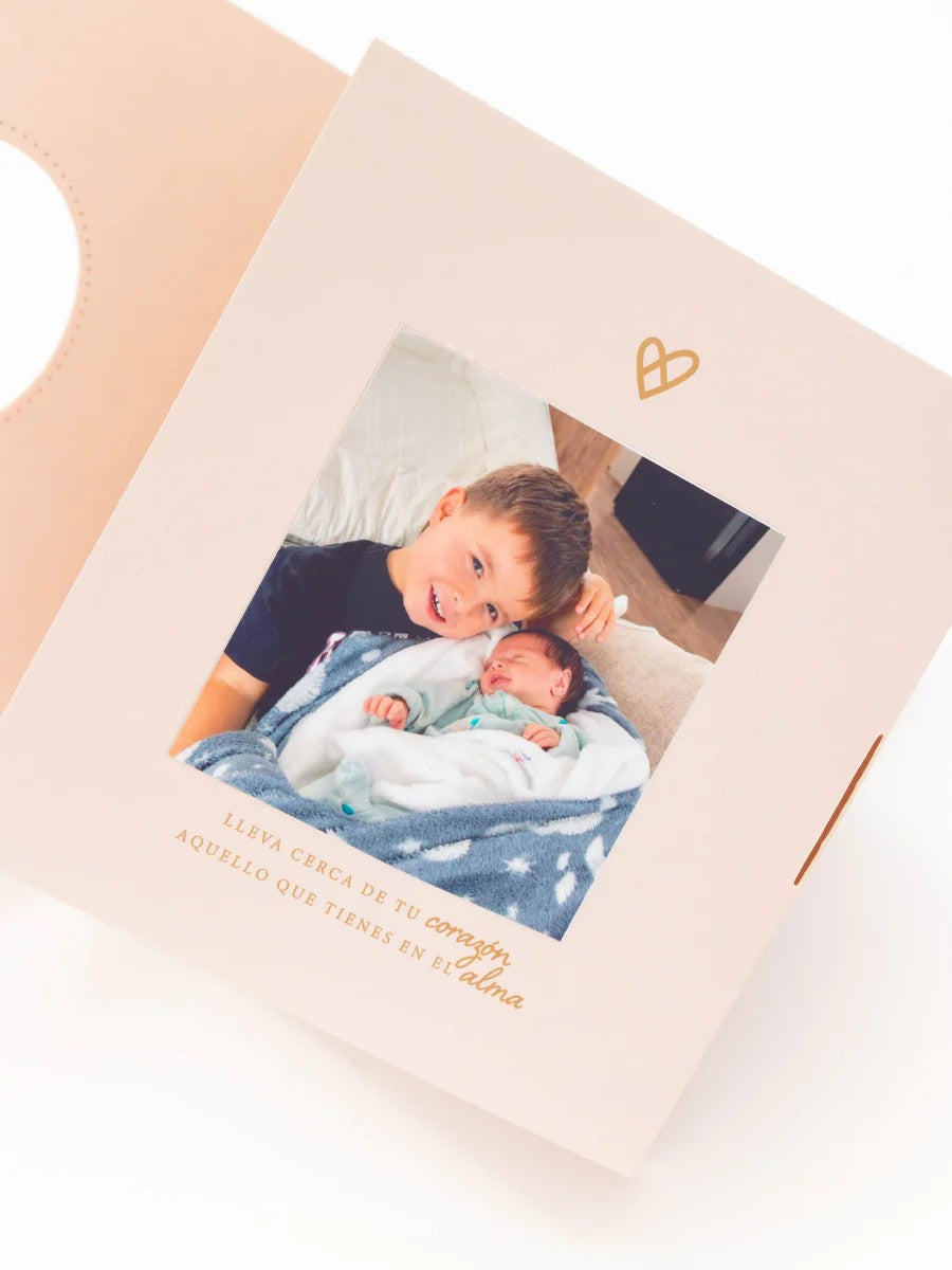 RELICARIO CON FOTO + EMPAQUE ESPECIAL