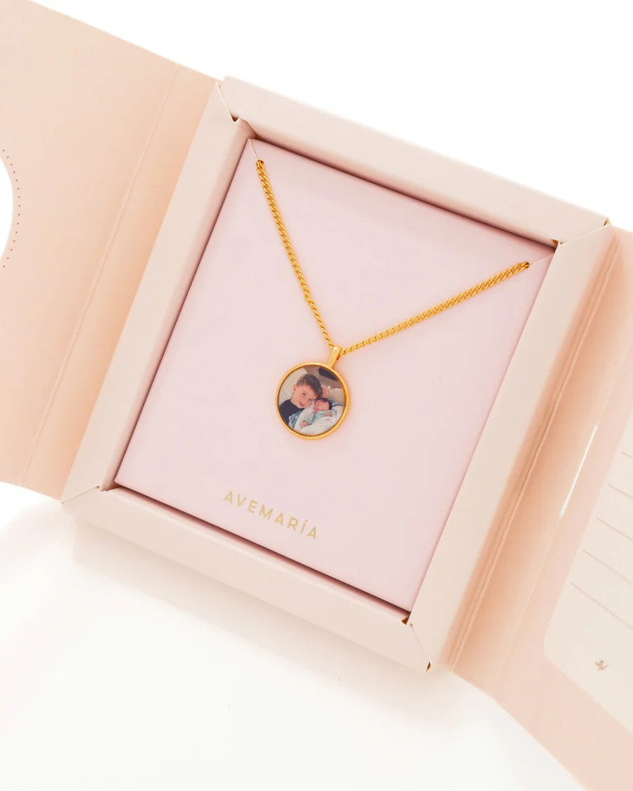 RELICARIO CON FOTO + EMPAQUE ESPECIAL