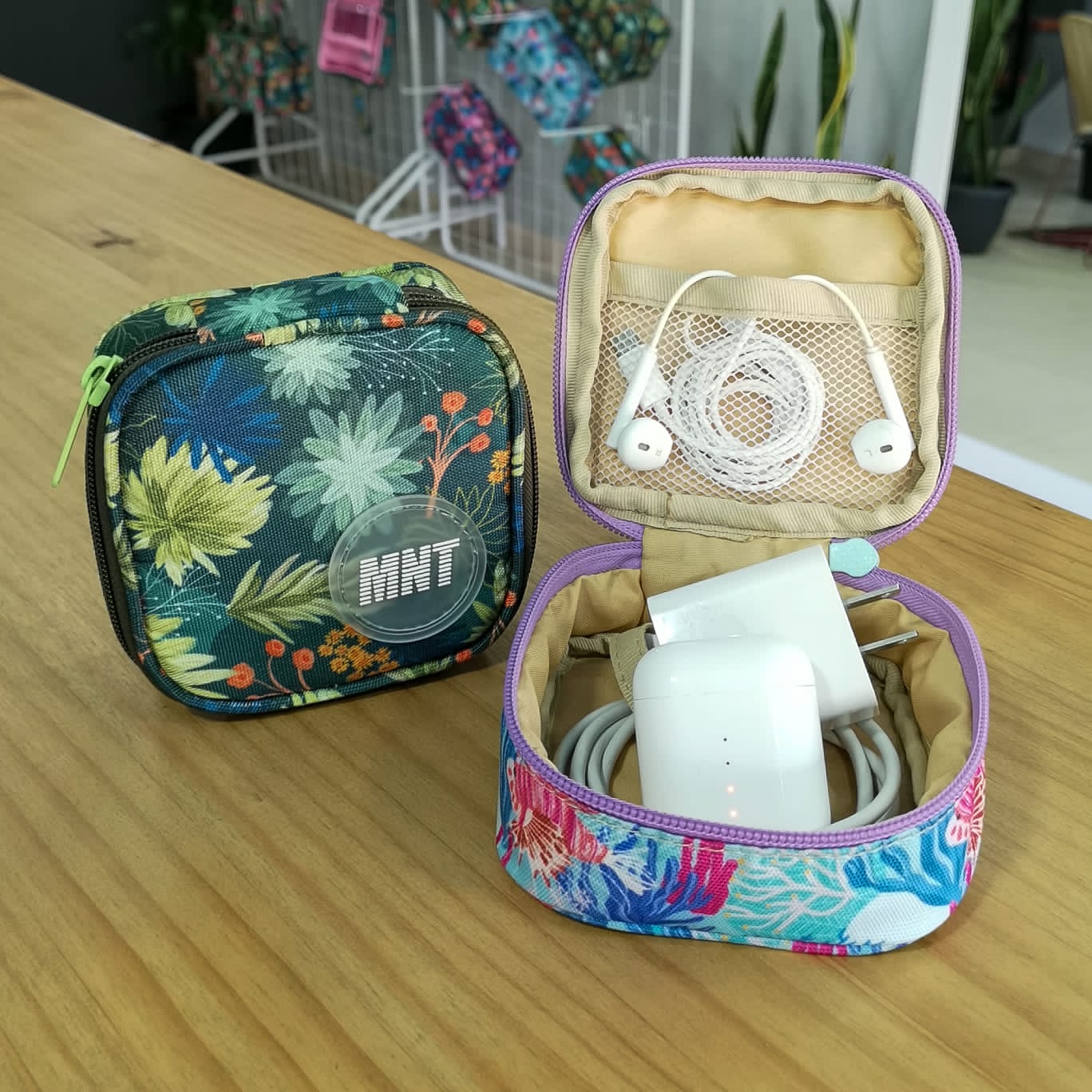 ORGANIZADOR DE CABLES COTTON CANDY*