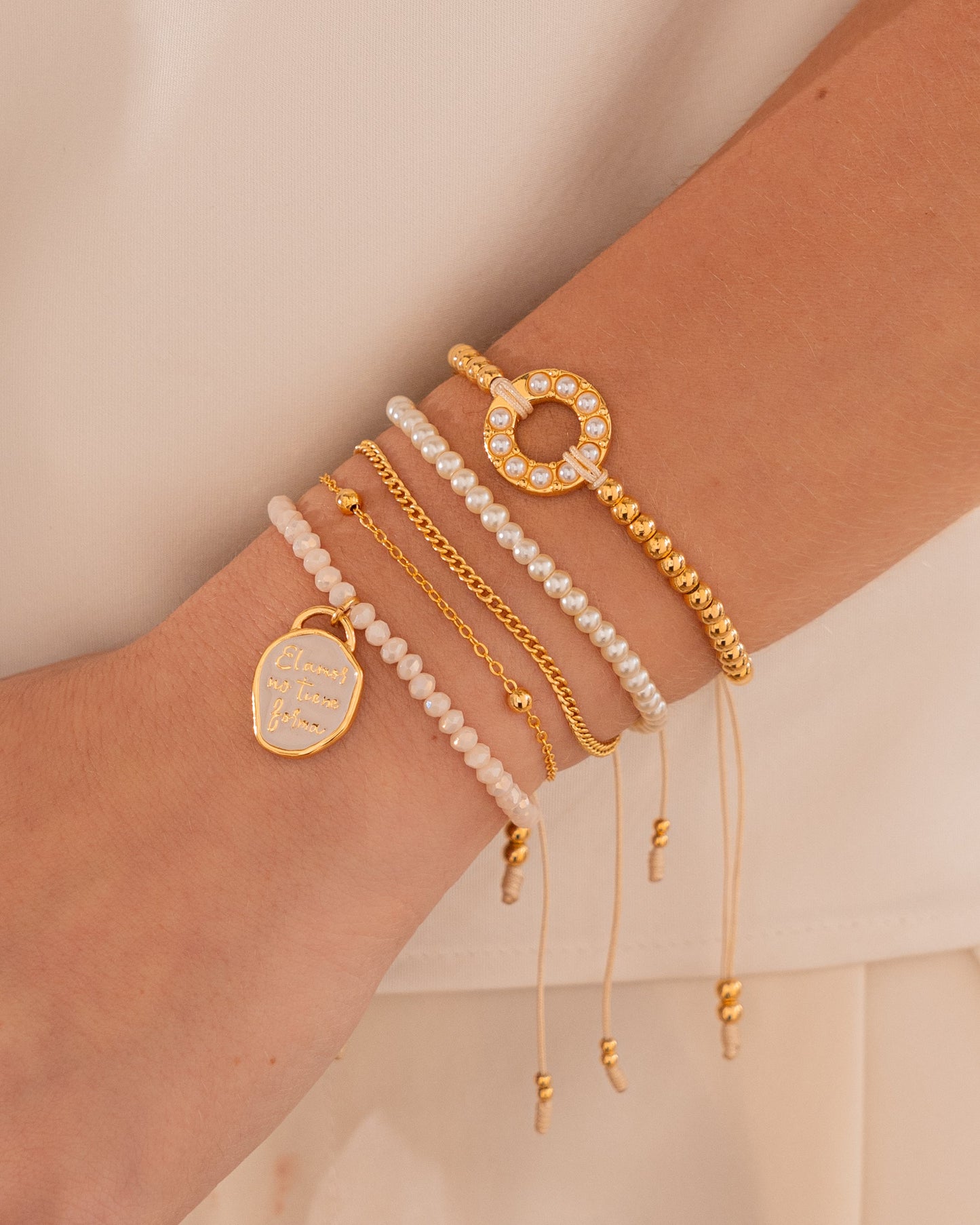 SET X3 PULSERAS EL AMOR NO TIENE FORMA + ARETES