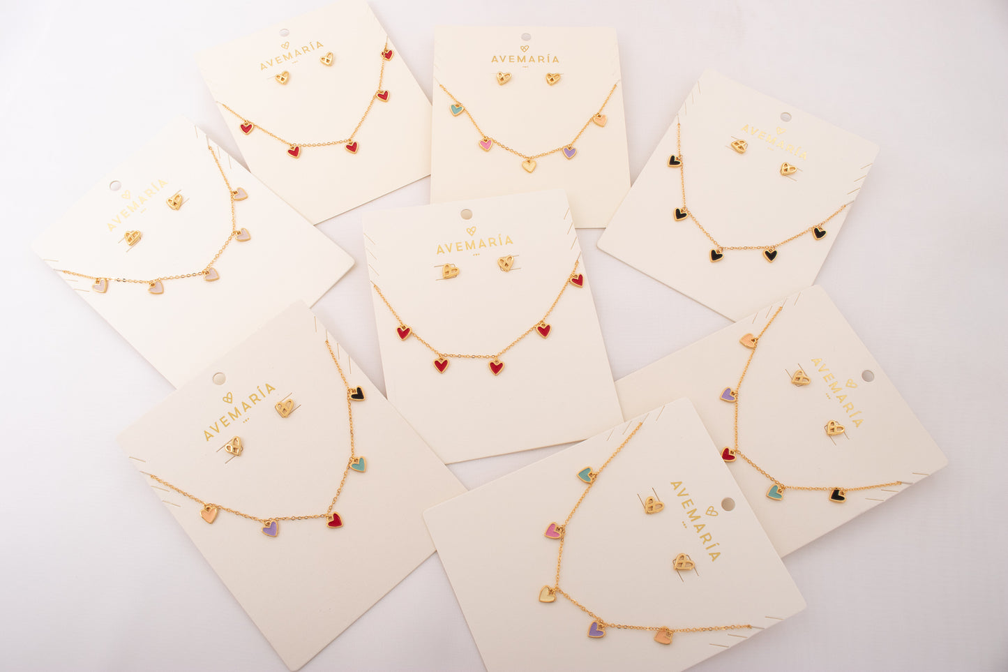 CADENA MULTI CORAZONES BLANCO HUESO