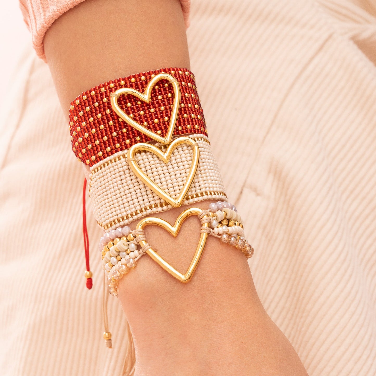 PULSERA TEJIDA CORAZÓN BOLD ROJO