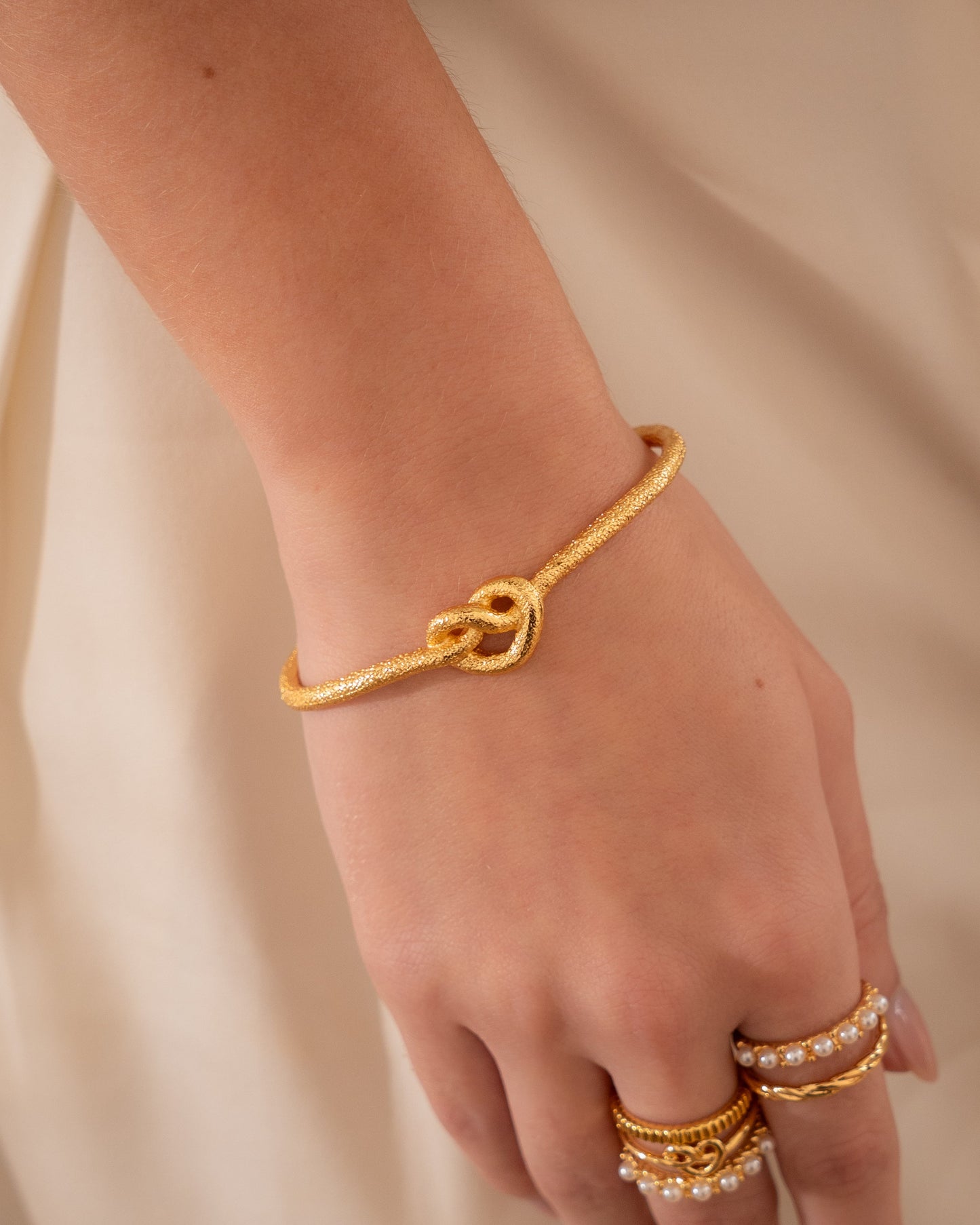 BRAZALETE CORAZÓN LAZO TEXTURA