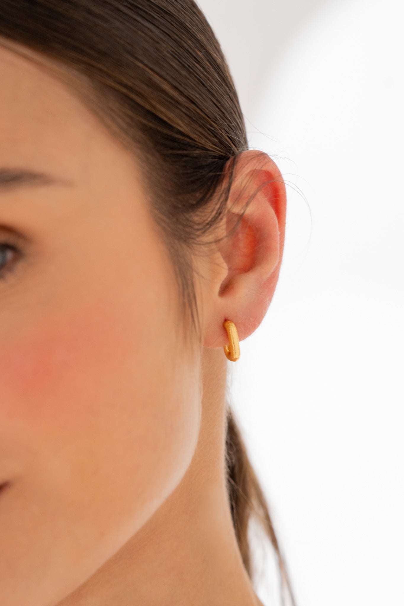 SET X4 ARETES CORAZÓN PUNTOS ROJO*