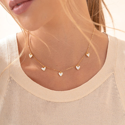 CADENA MULTI CORAZONES BLANCO HUESO